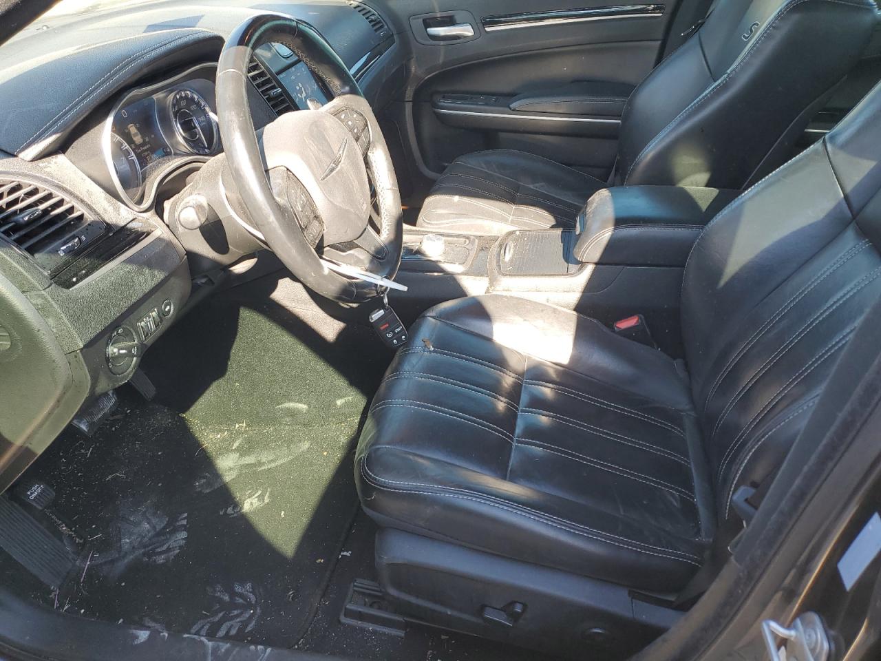 2021 Chrysler 300 - Image 7