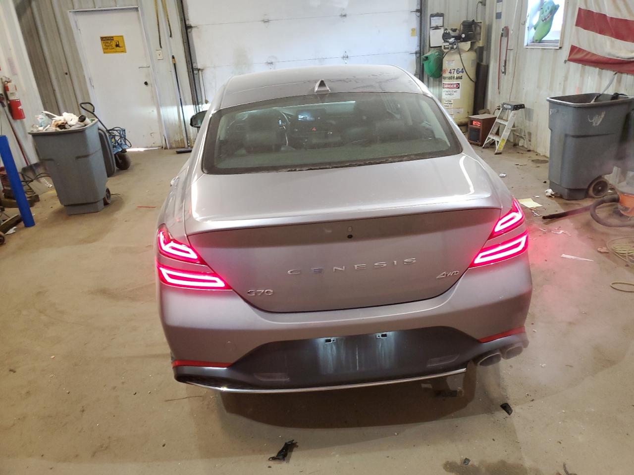 2023 Genesis G70 - Image 6