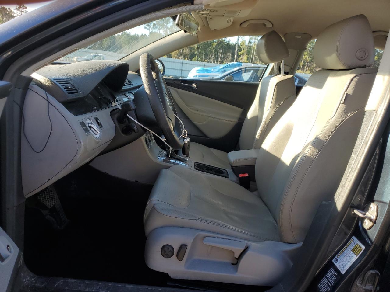 2006 Volkswagen Passat - Image 7