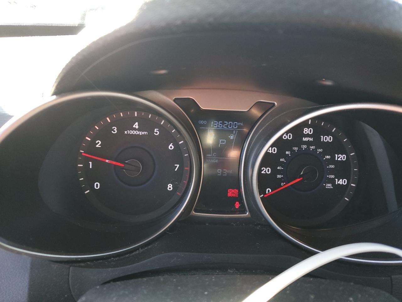 2015 Hyundai Veloster - Image 9