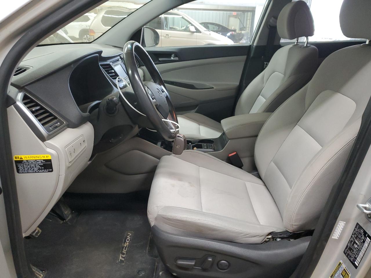 2016 Hyundai Tucson - Image 7