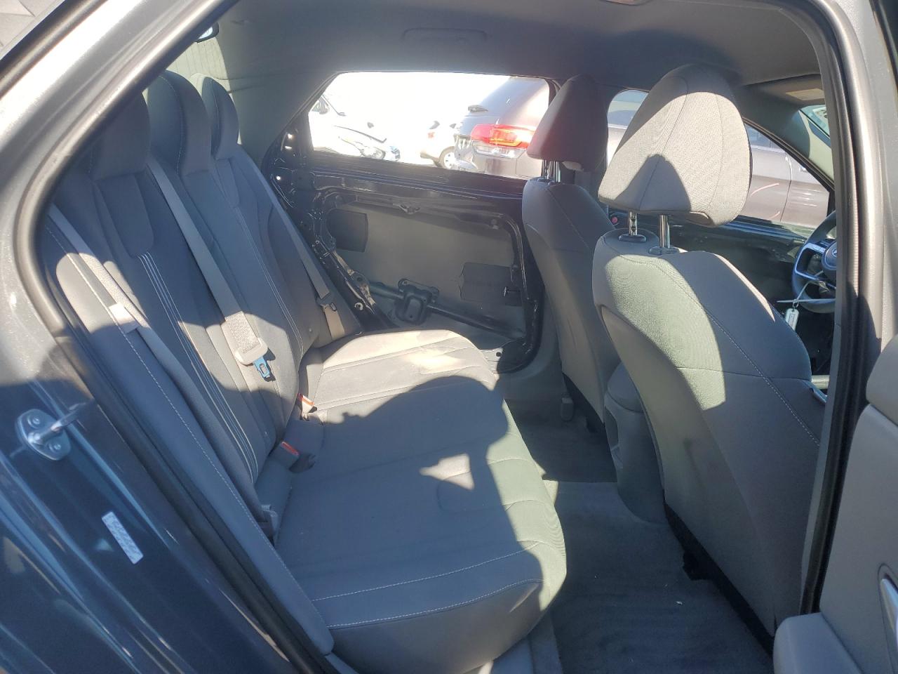 2024 Hyundai Elantra - Image 10