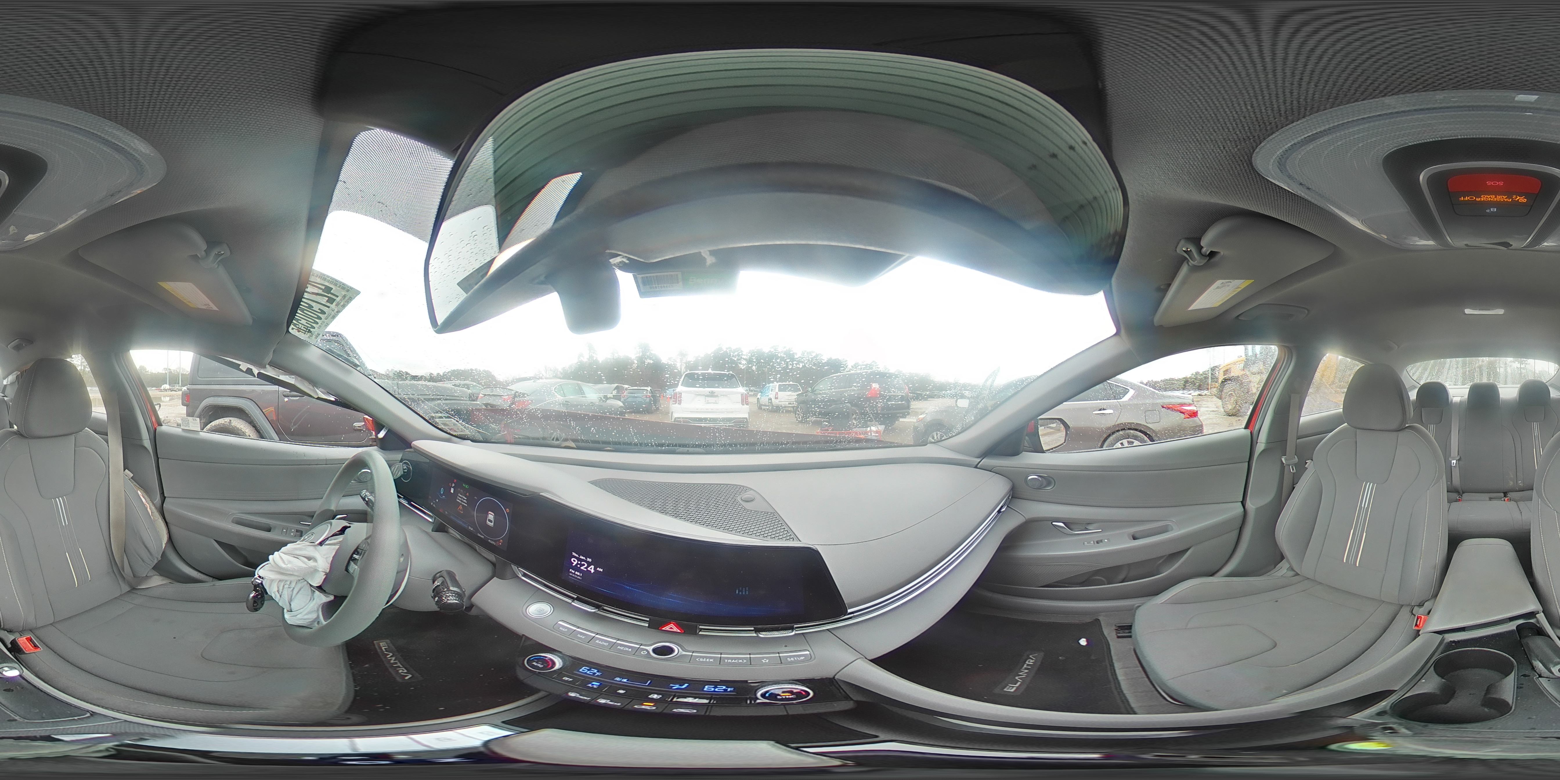 2024 Hyundai Elantra - Image 12