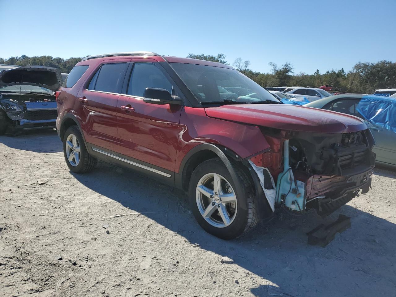 VIN 1FM5K8D88GGD11770 2016 FORD EXPLORER no.4