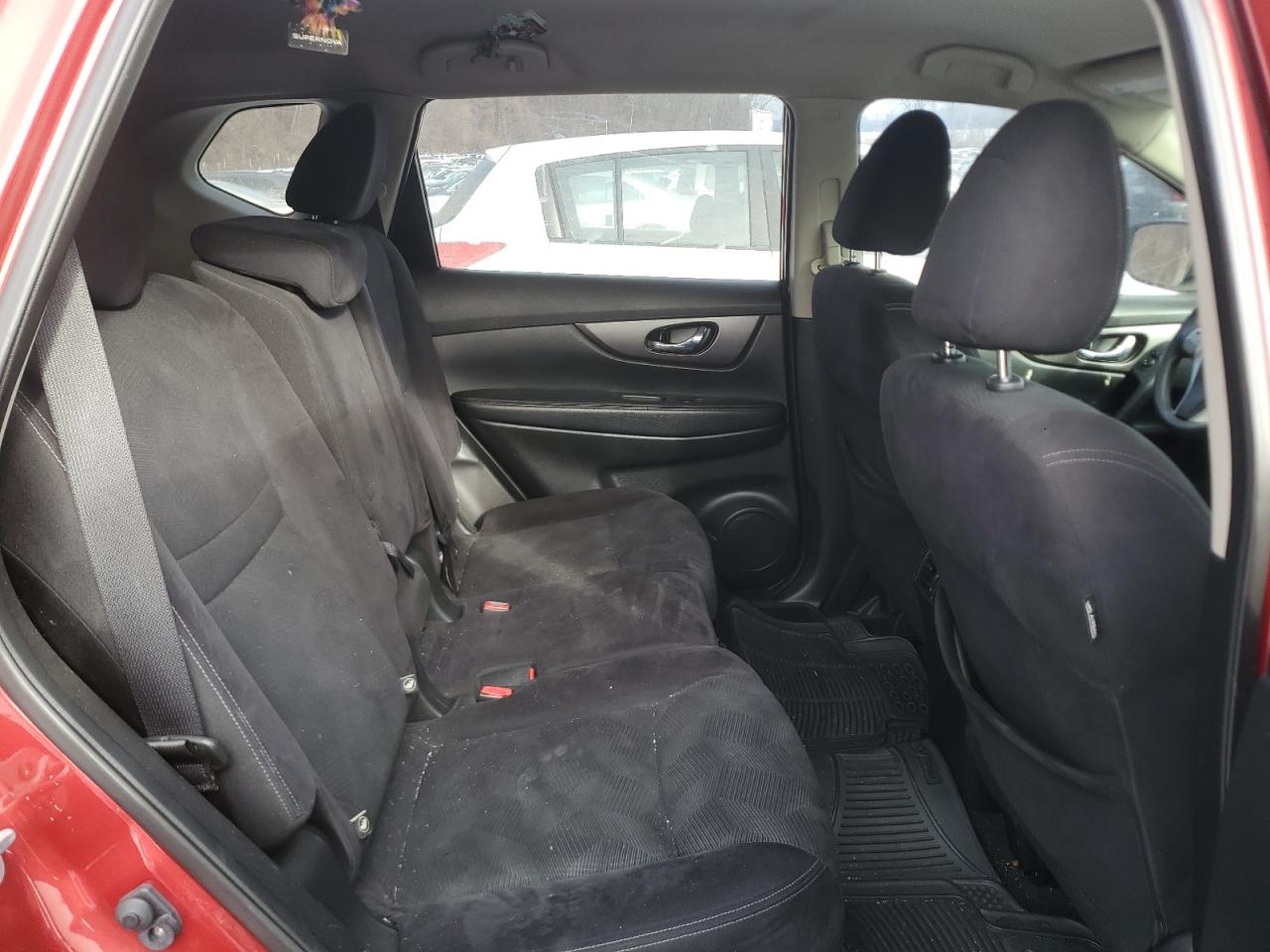 2016 Nissan Rogue - Image 11