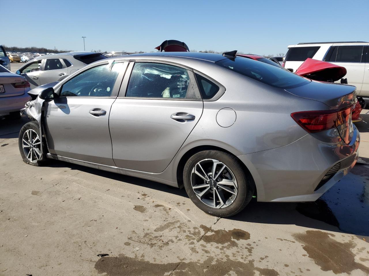2023 Kia Forte - Image 2