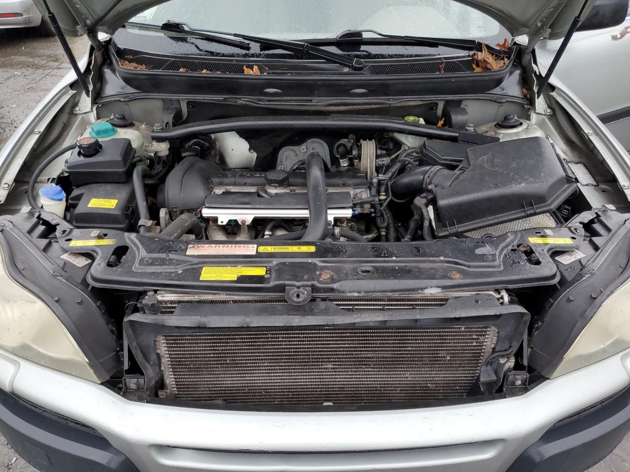 2004 Volvo XC90 - Image 12