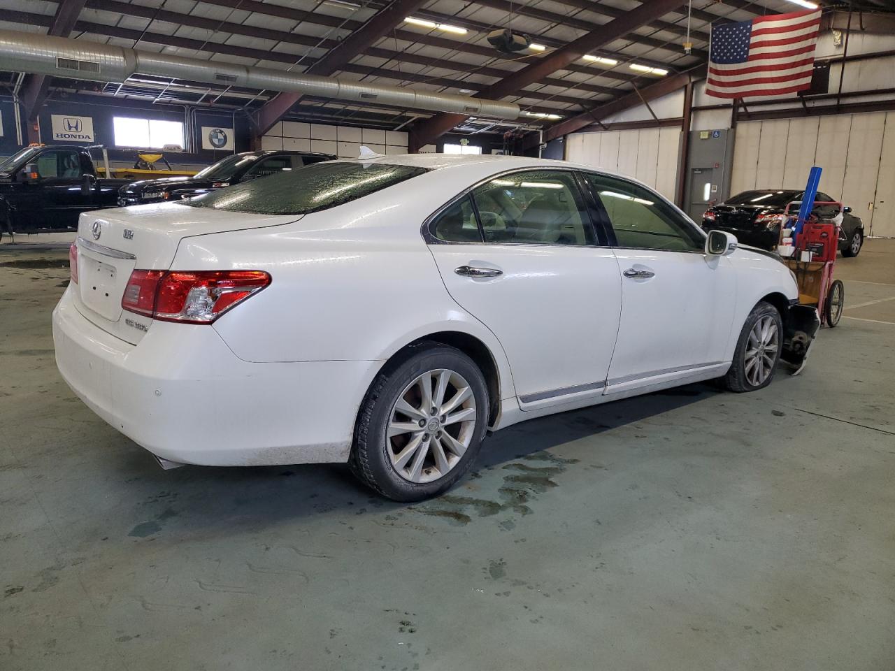2012 Lexus ES - Image 3