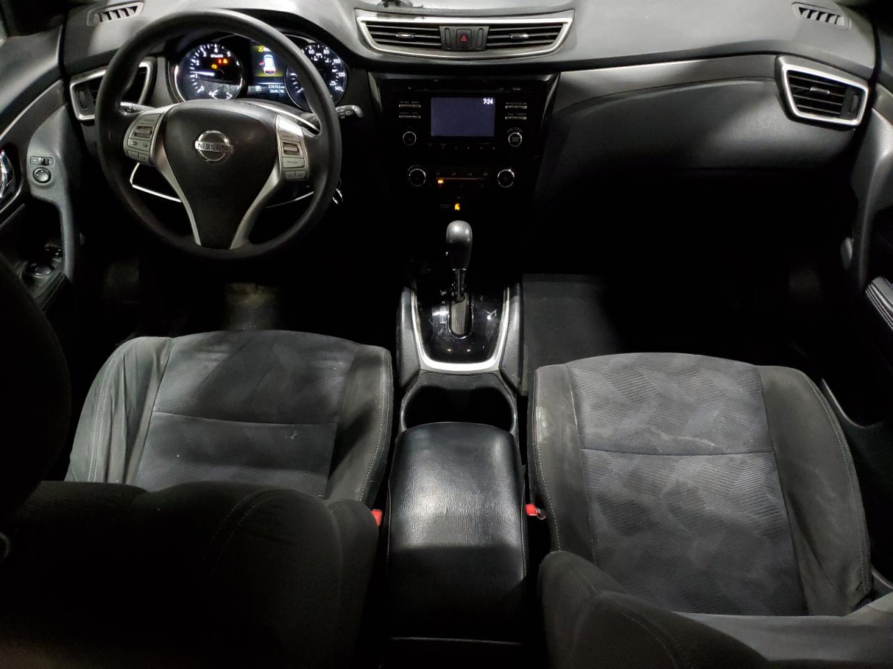 2015 Nissan Rogue - Image 8