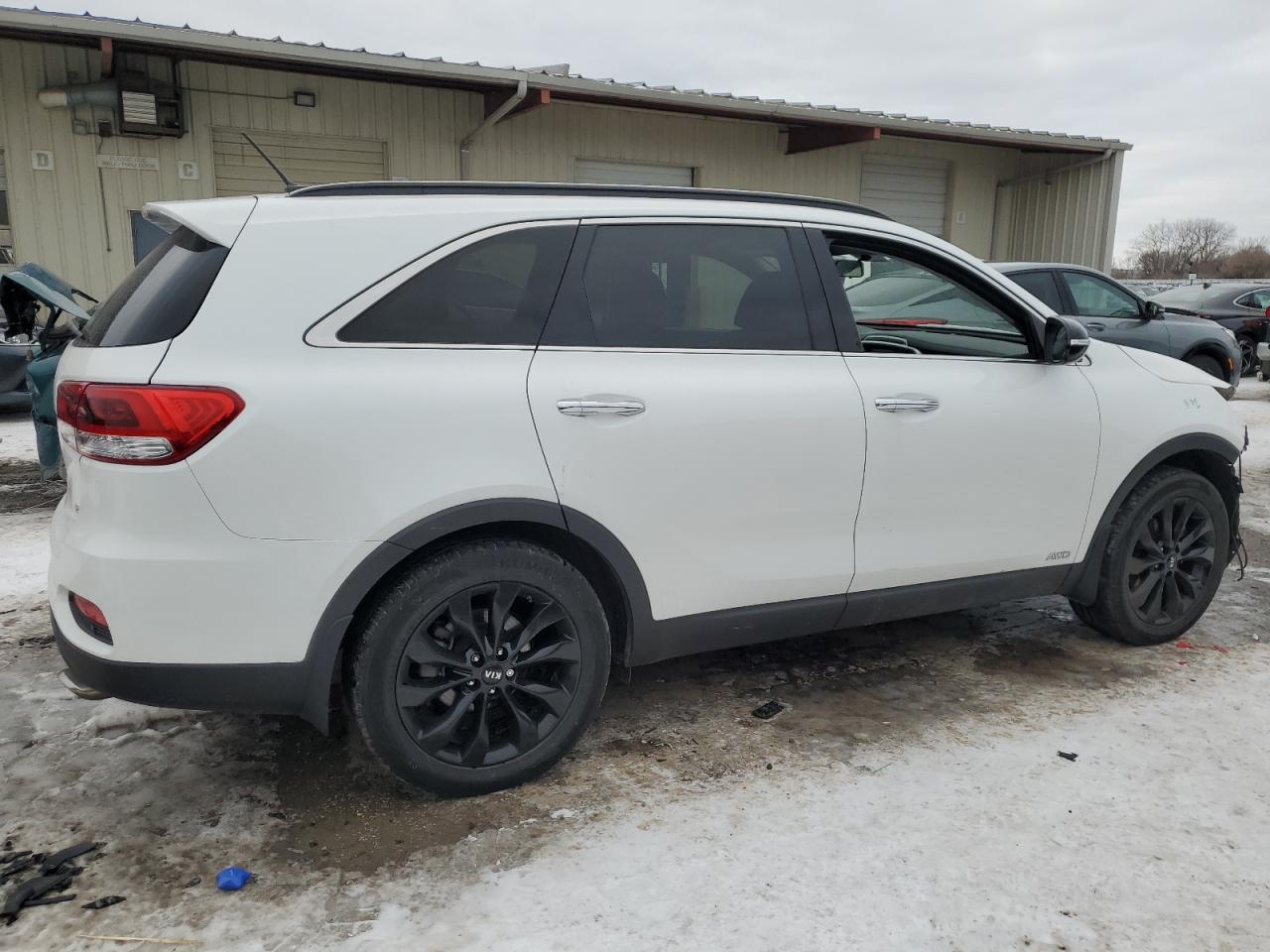 2019 Kia Sorento - Image 3