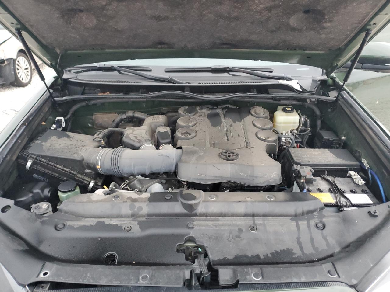 2022 Toyota 4Runner - Image 12