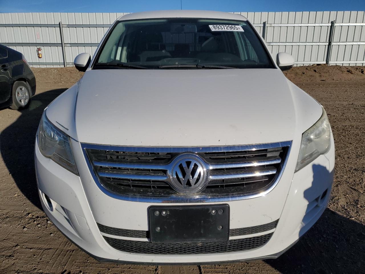 2010 Volkswagen Tiguan - Image 5