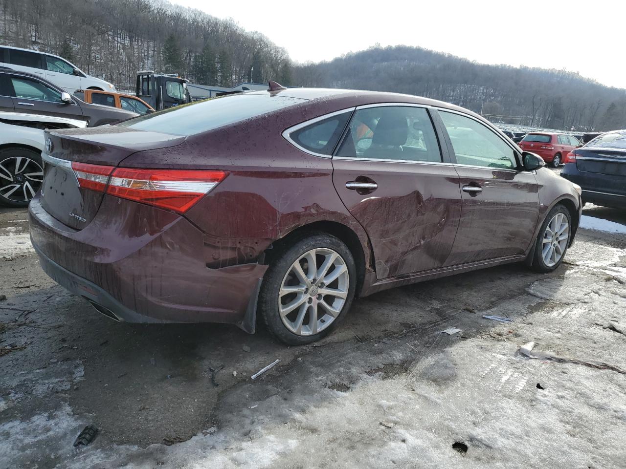2014 Toyota Avalon - Image 3