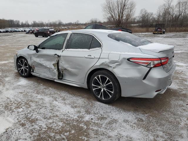  TOYOTA CAMRY 2018 Srebrny