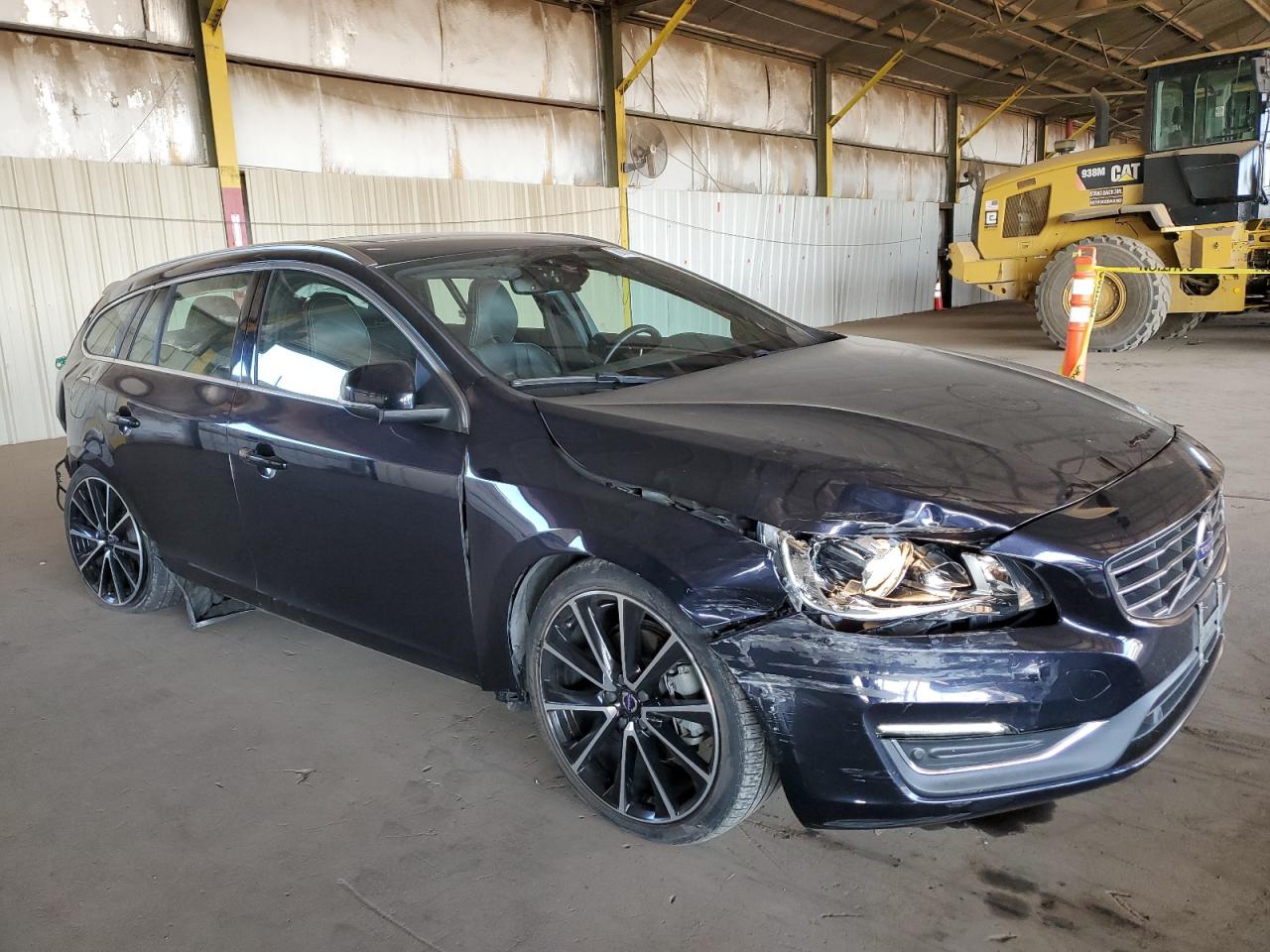 VIN YV140MEK7H1338322 2017 VOLVO V60 no.4