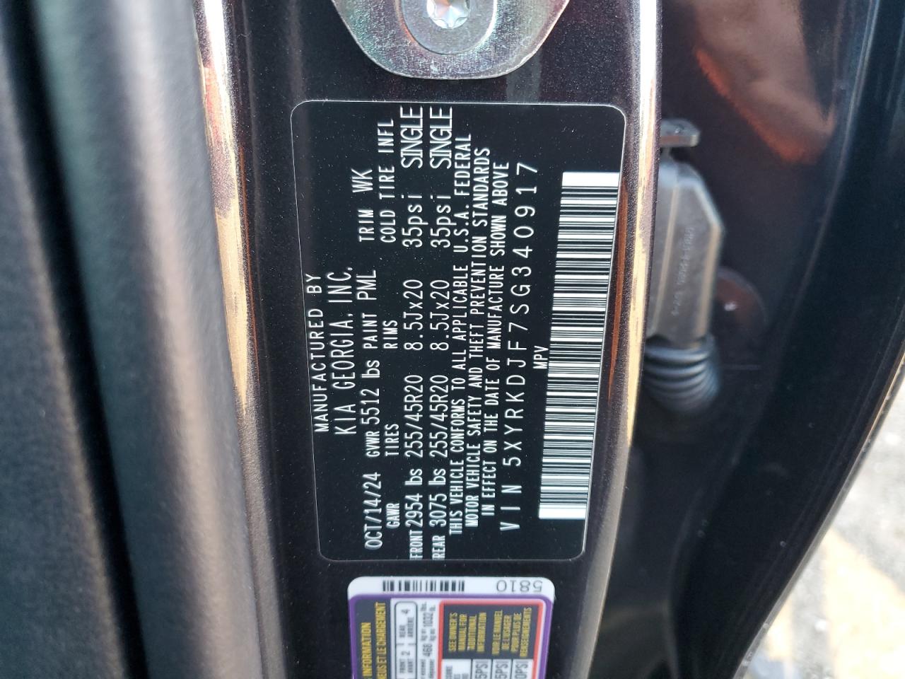 2025 Kia Sorento - Image 13