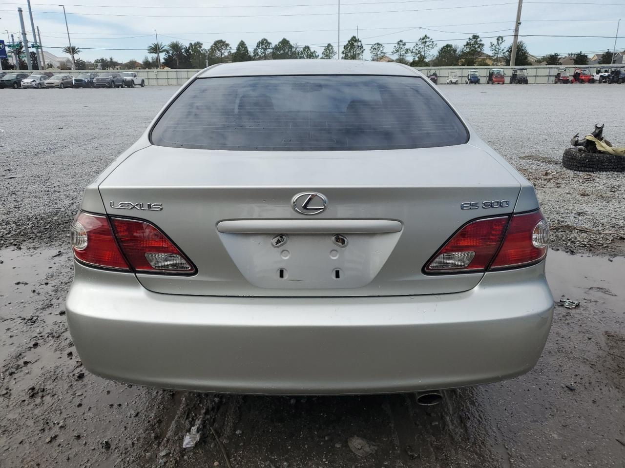 2003 Lexus ES - Image 6