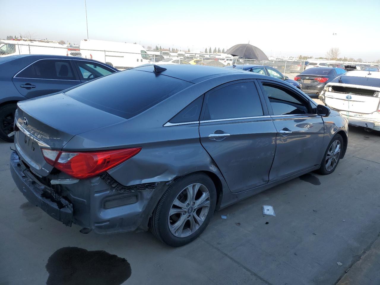 2013 Hyundai Sonata - Image 3