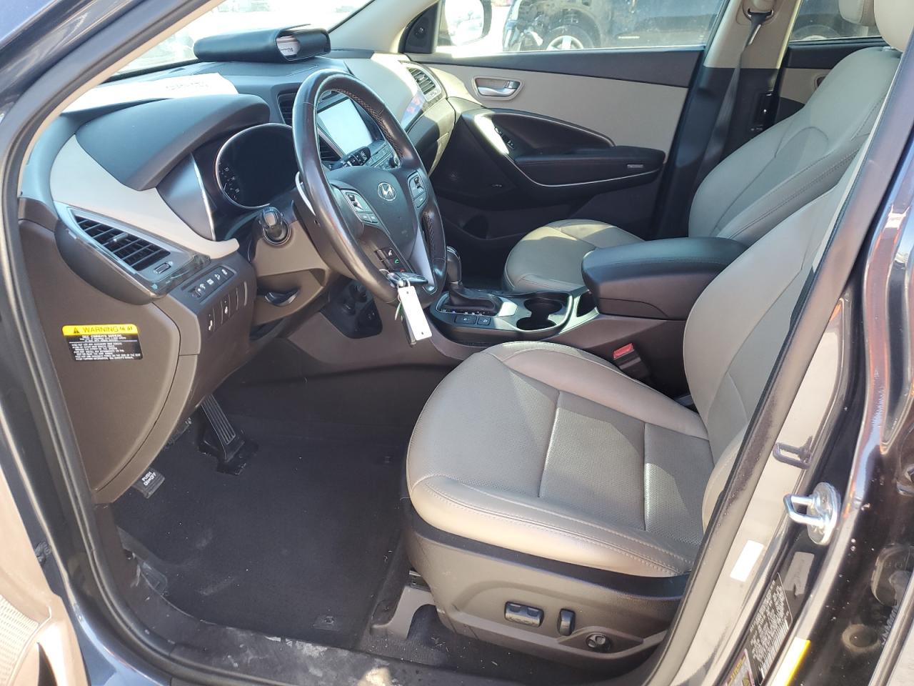 2017 Hyundai Santa Fe - Image 7