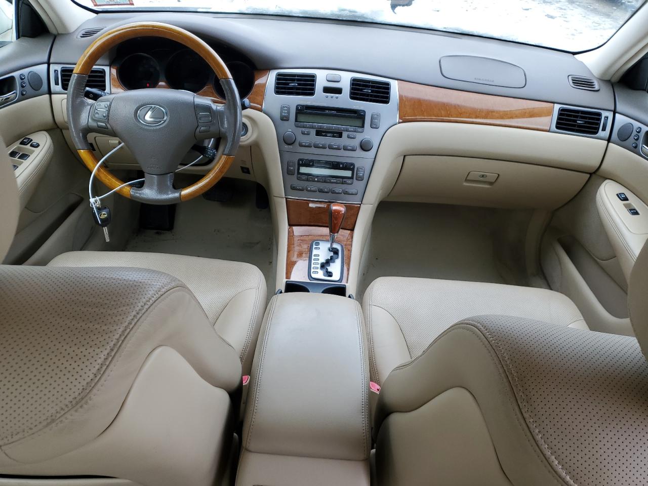 2005 Lexus ES - Image 8