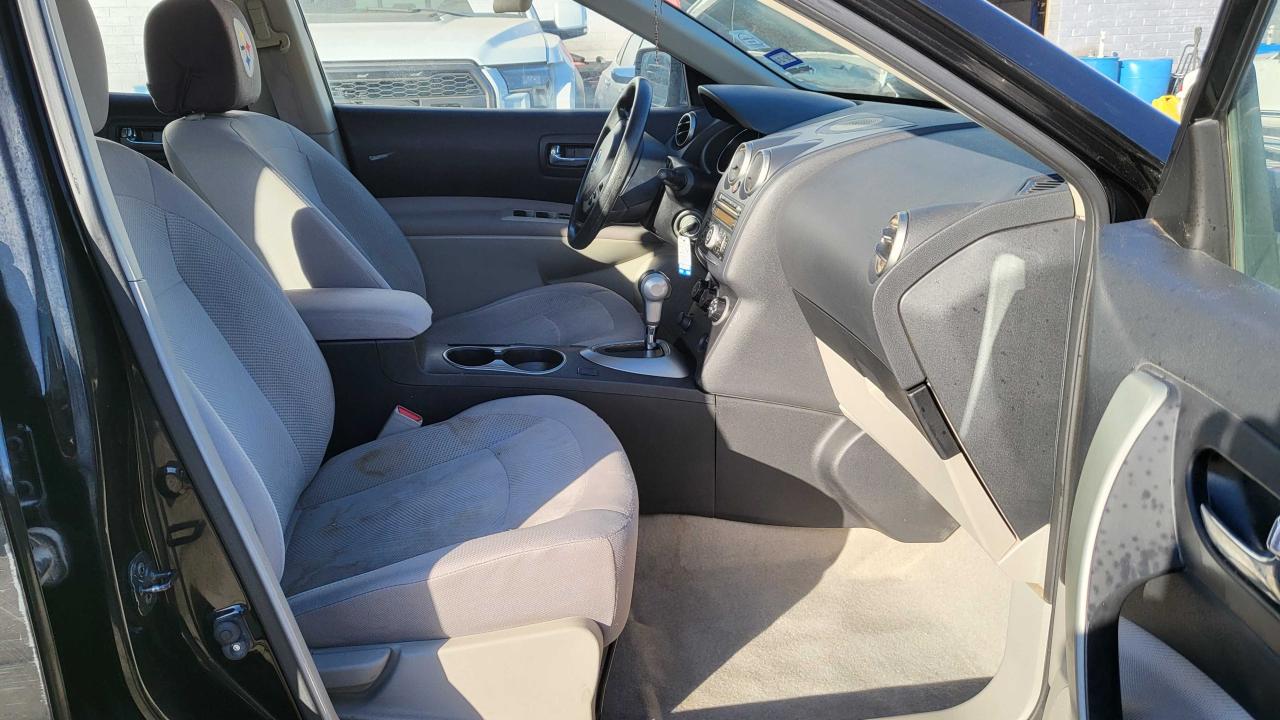 2013 Nissan Rogue - Image 5
