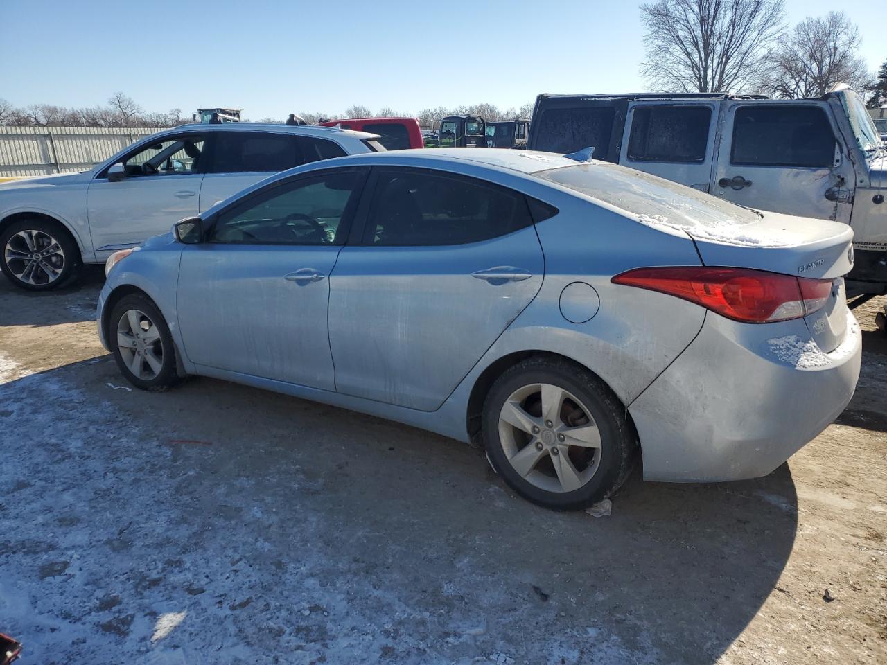2013 Hyundai Elantra - Image 2