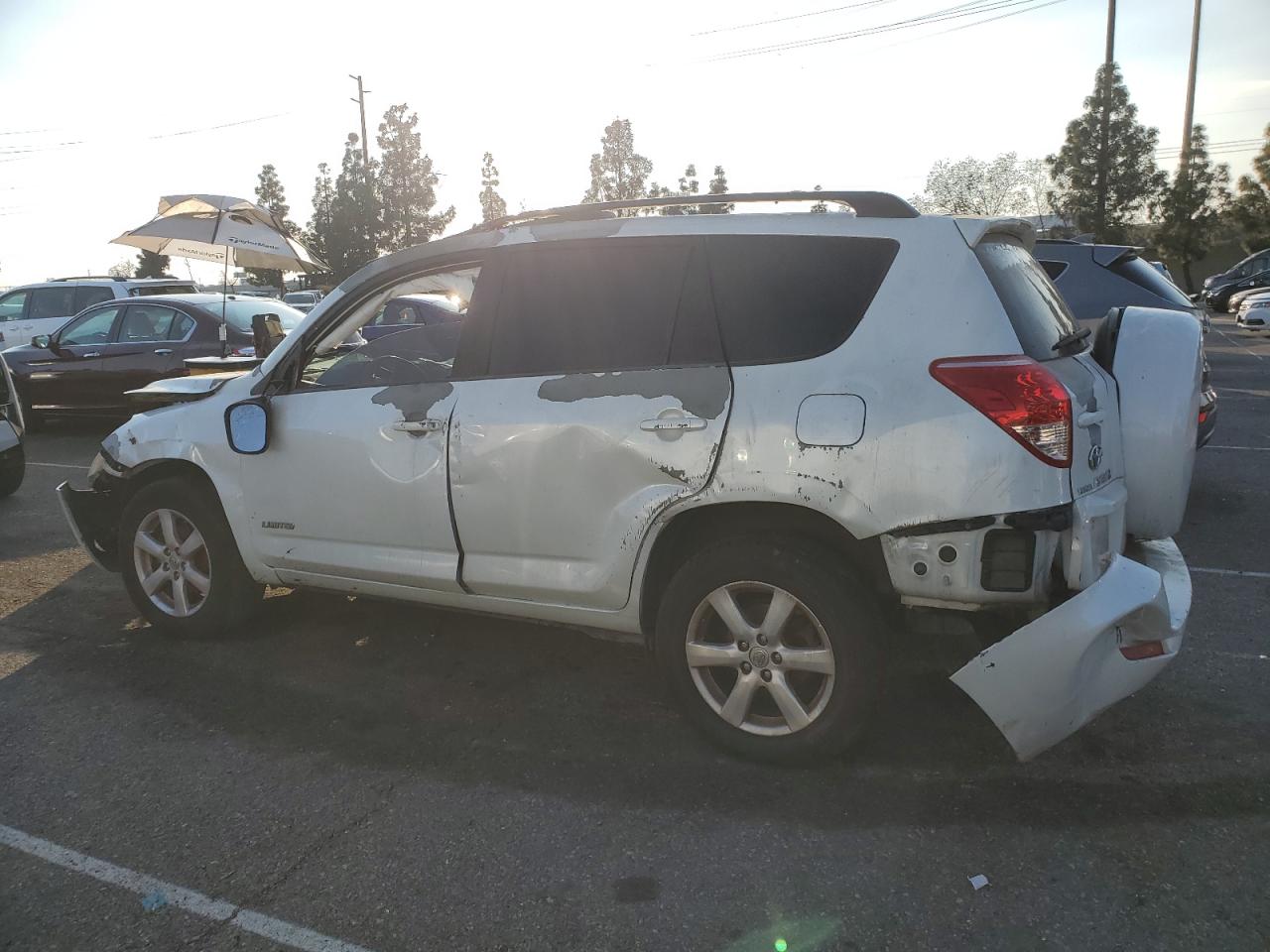 2007 Toyota RAV 4 - Image 2