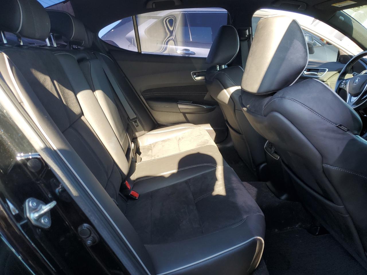 2020 Acura TLX - Image 10