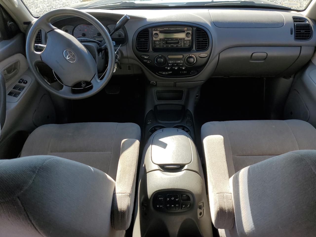 2004 Toyota Sequoia - Image 8