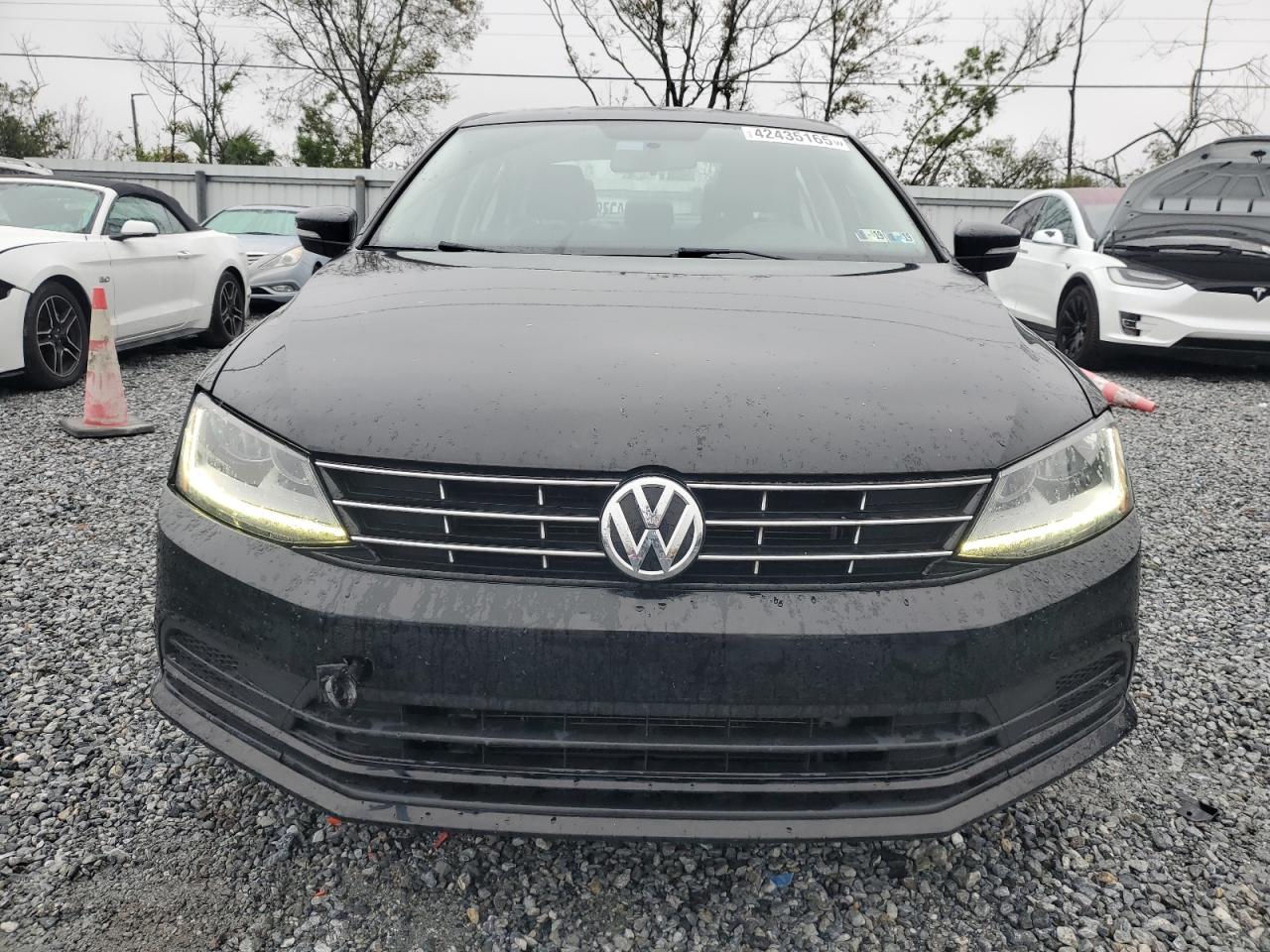 2018 Volkswagen Jetta - Image 5