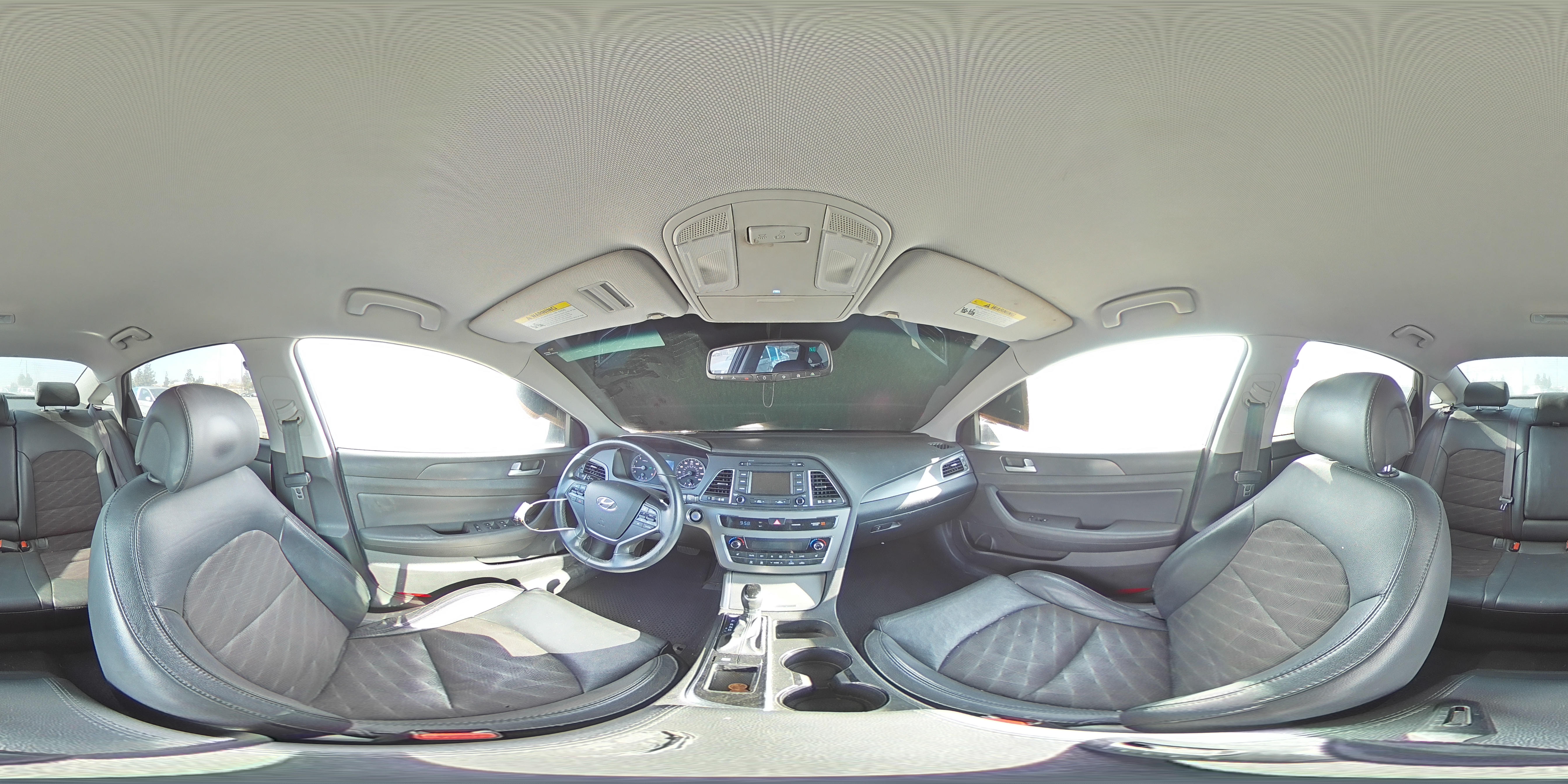 2015 Hyundai Sonata - Image 13