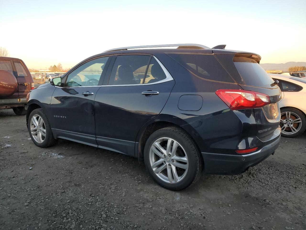 2020 Chevrolet Equinox - Image 2