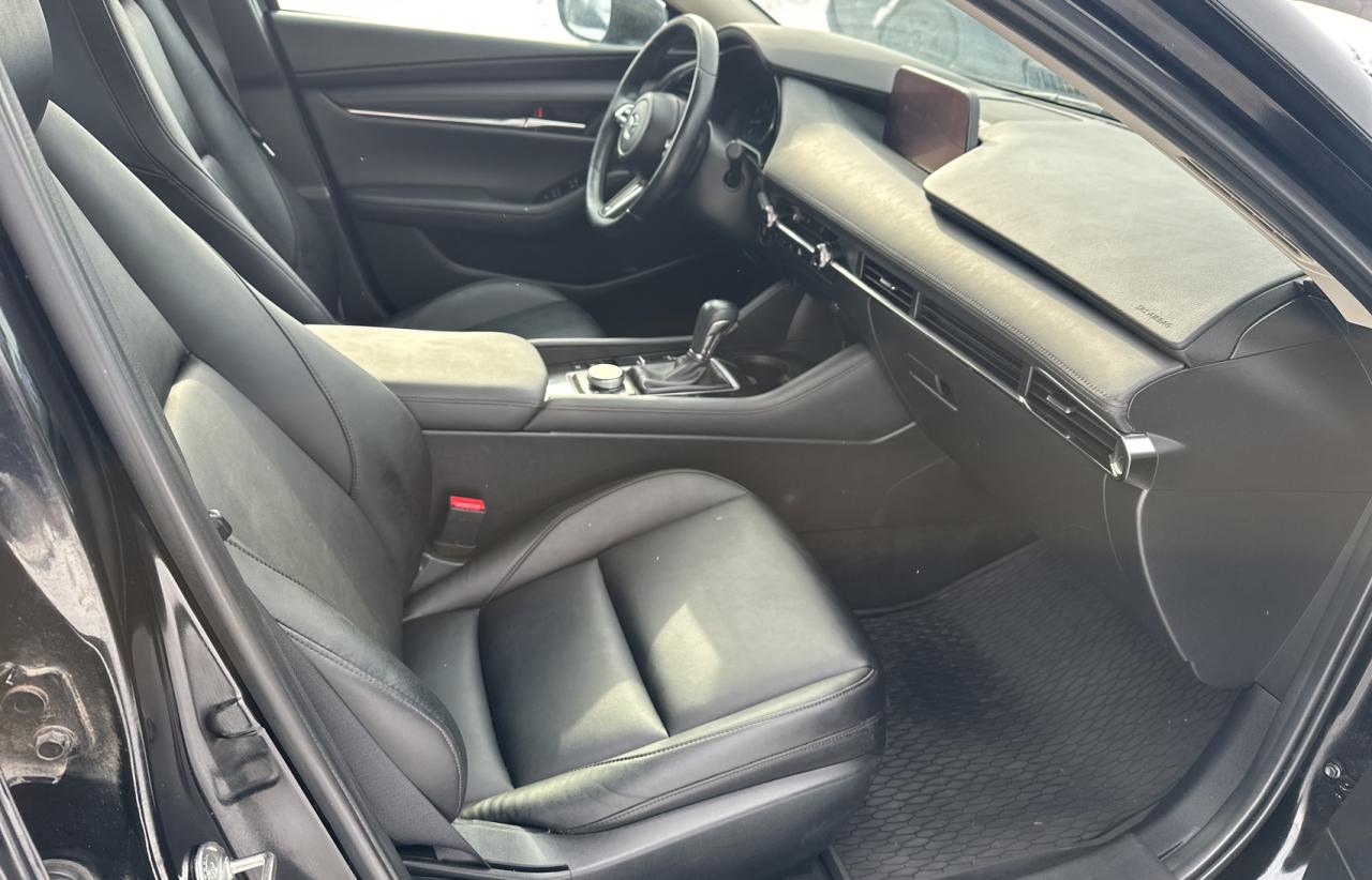 2019 Mazda 3 - Image 5