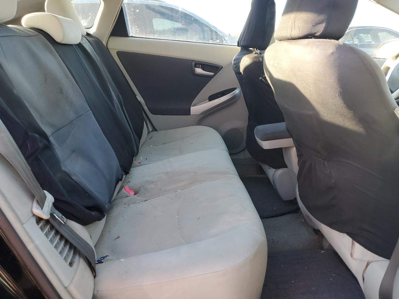 2010 Toyota Prius - Image 11