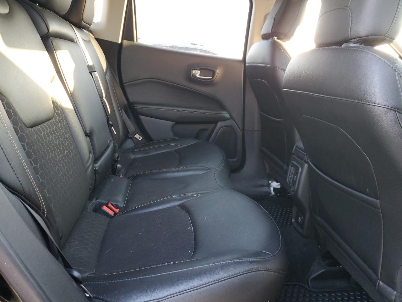 2020 Jeep Compass - Image 10