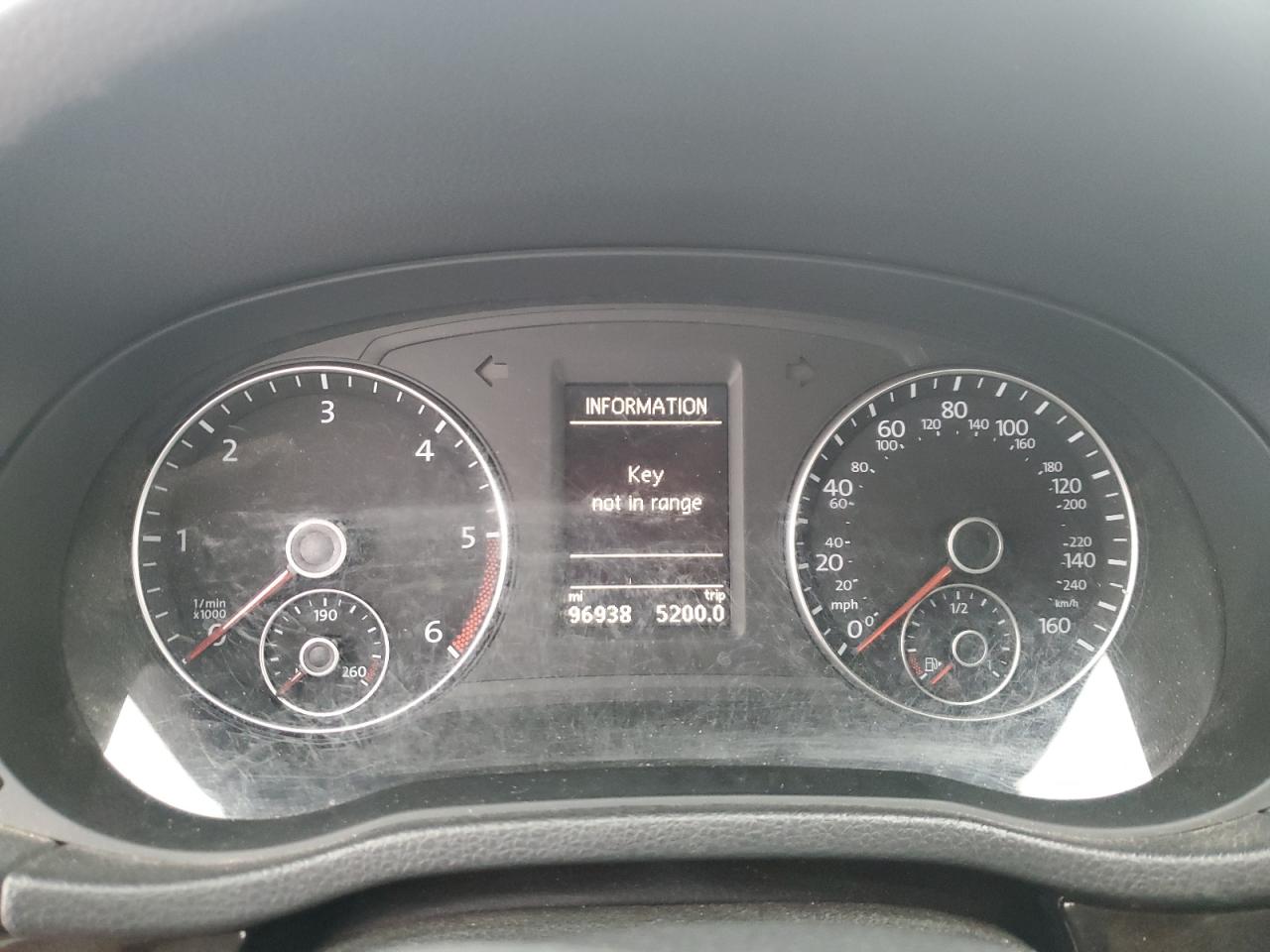 2014 Volkswagen Passat - Image 9