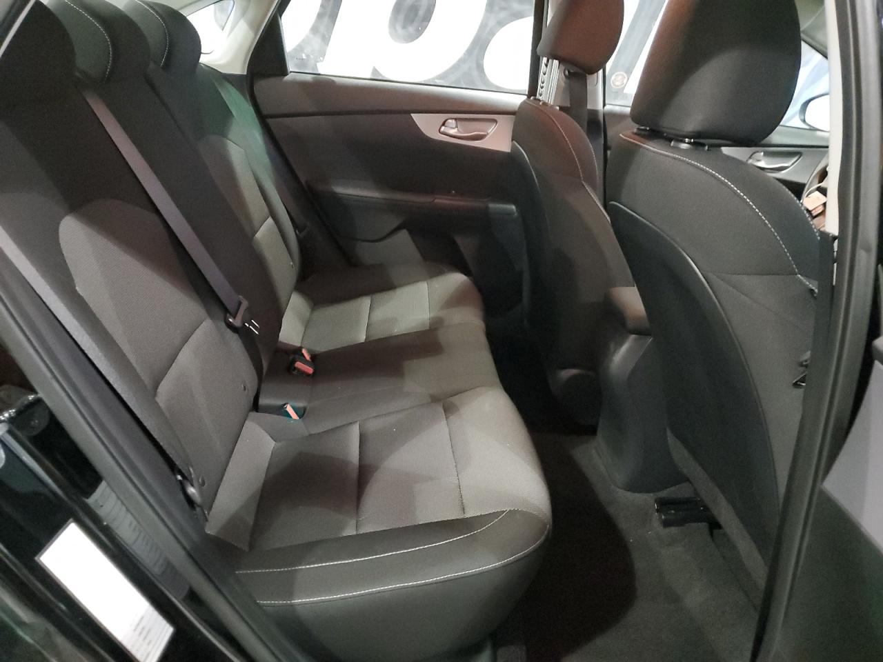 2024 Kia Forte - Image 10