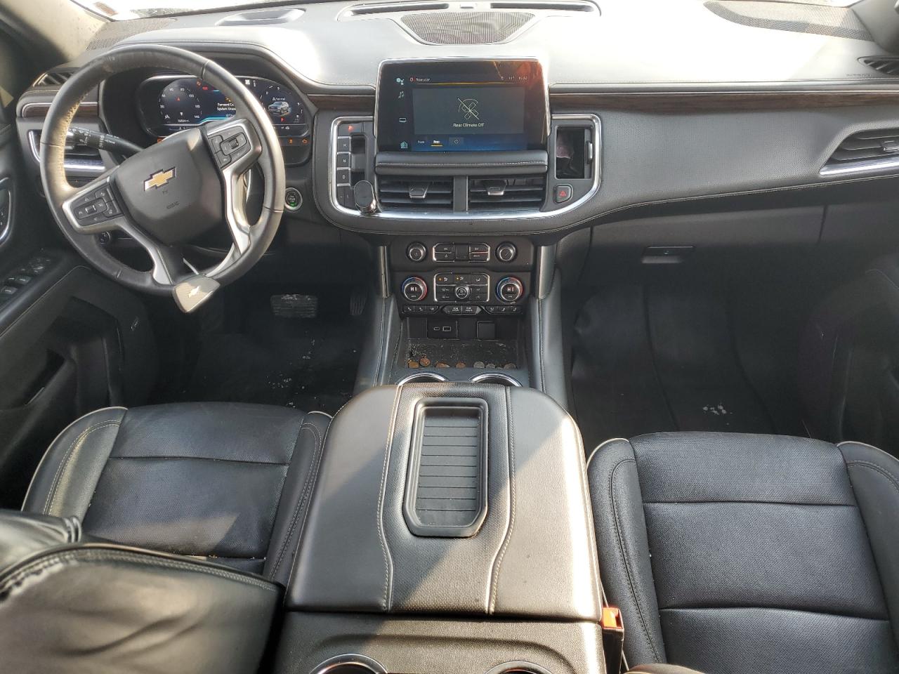 2022 Chevrolet Suburban - Image 8