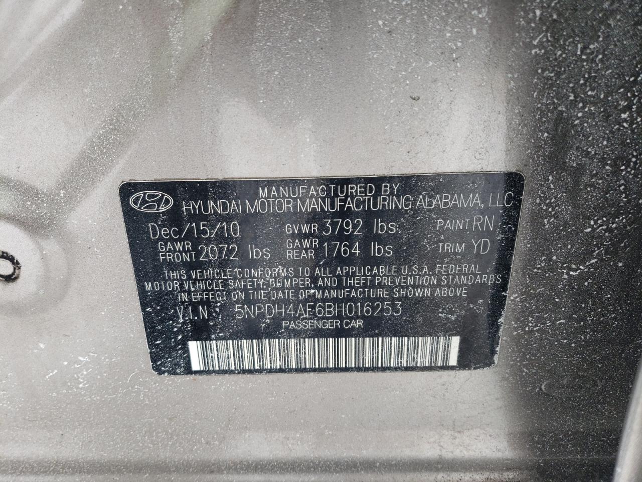 2011 Hyundai Elantra - Image 12