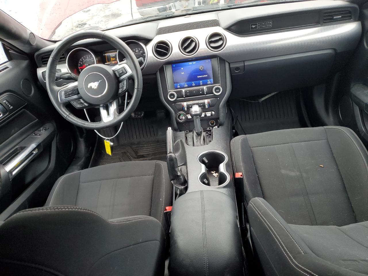 2020 Ford Mustang - Image 8