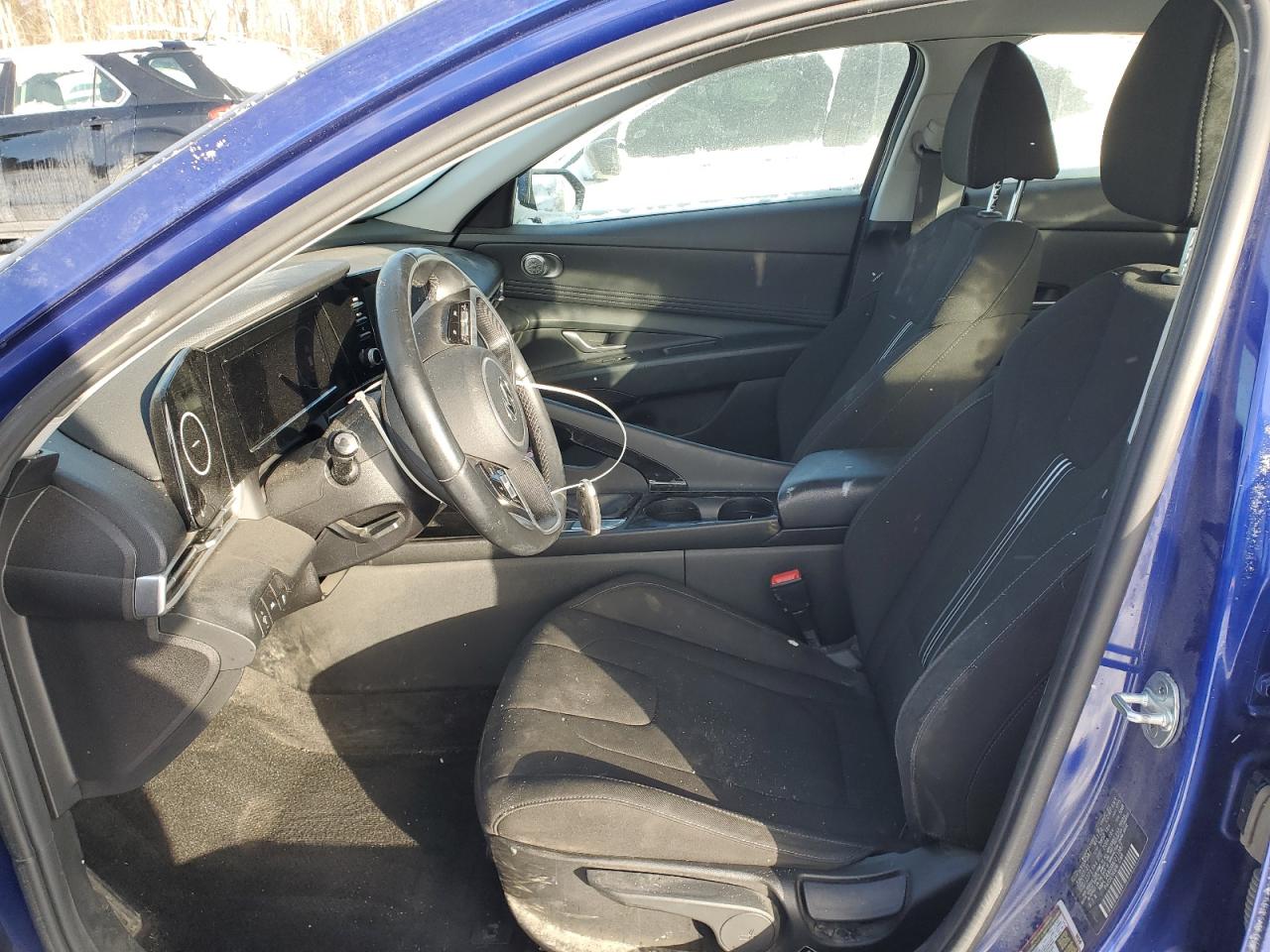 2021 Hyundai Elantra - Image 7