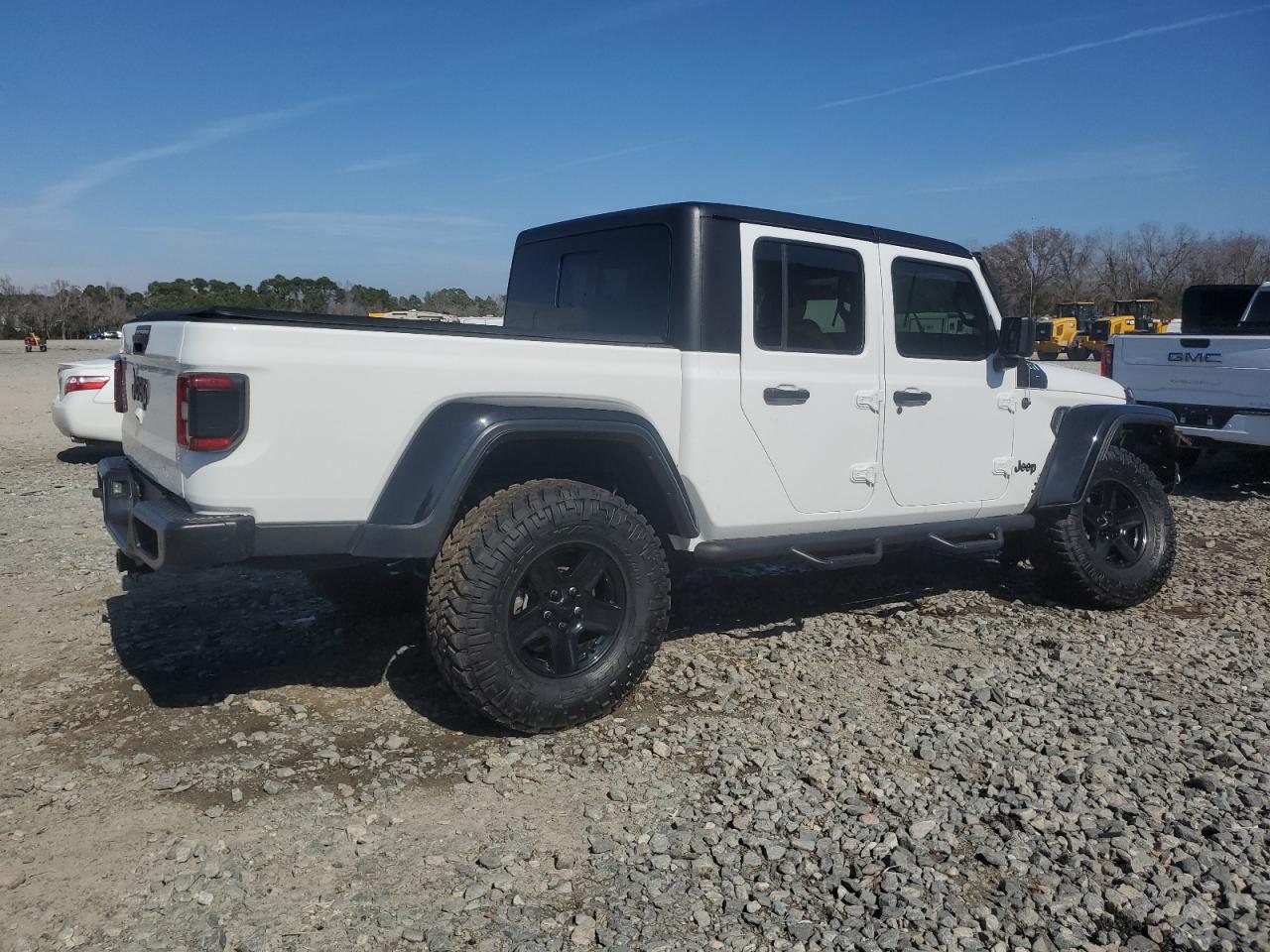2021 Jeep Gladiator - Image 3