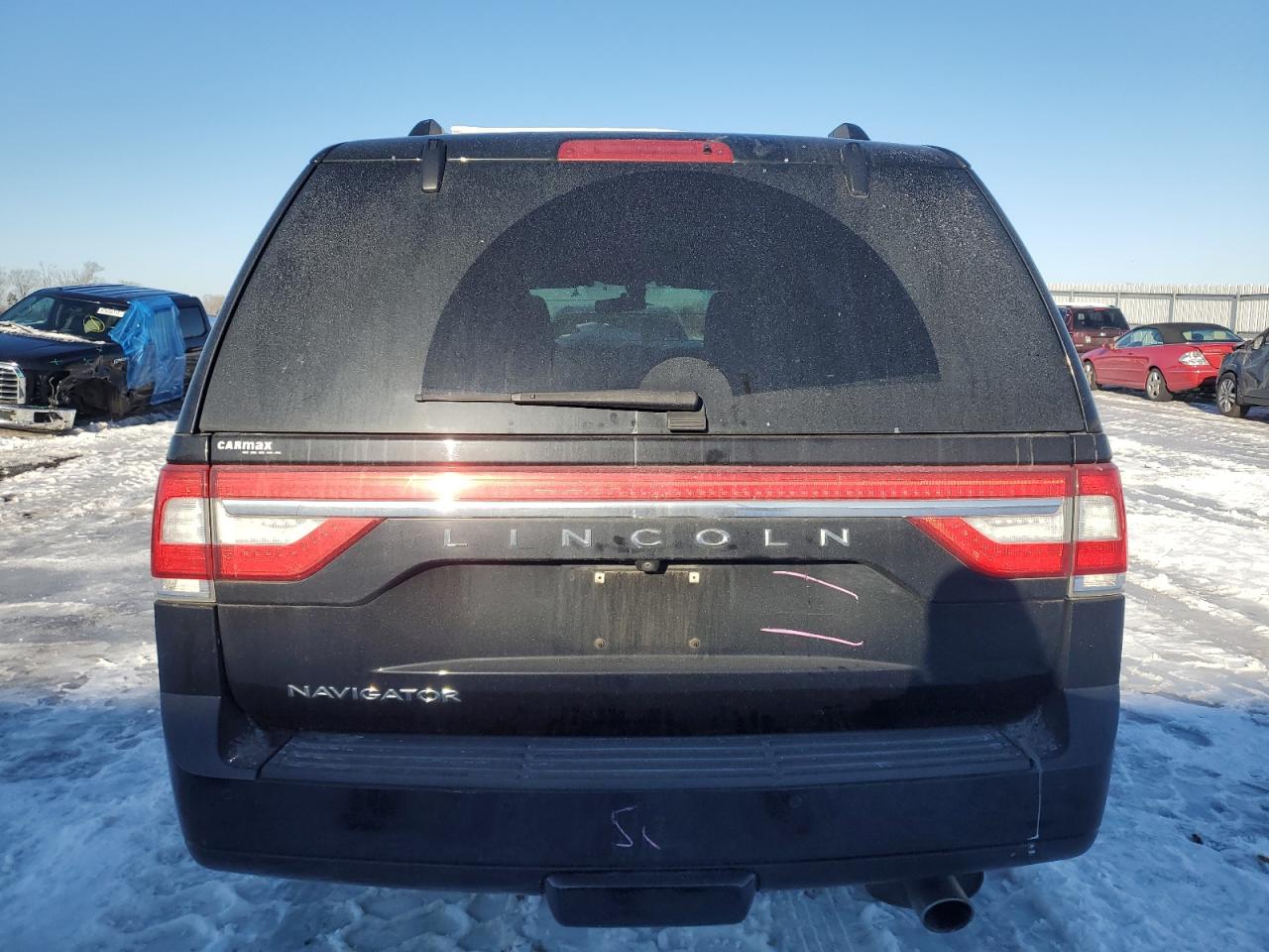2017 Lincoln Navigator - Image 6