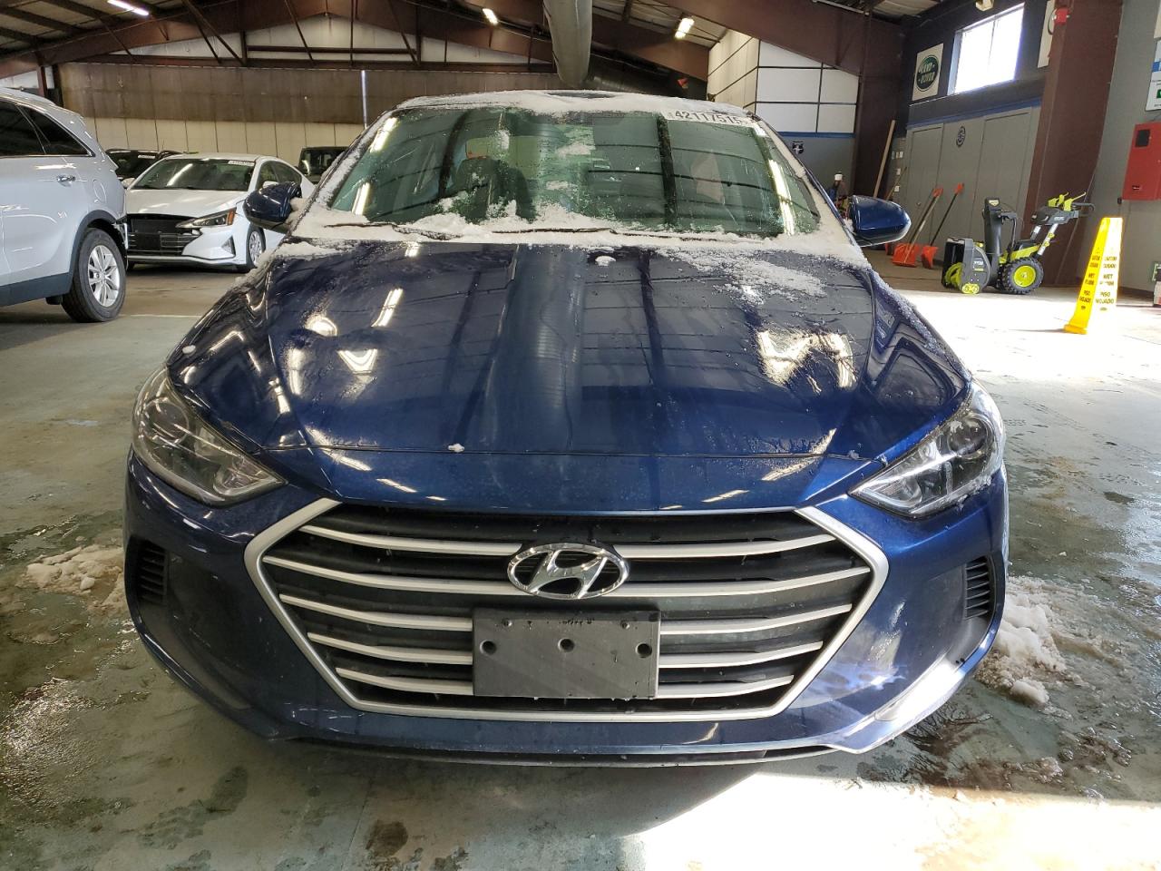2018 Hyundai Elantra - Image 5