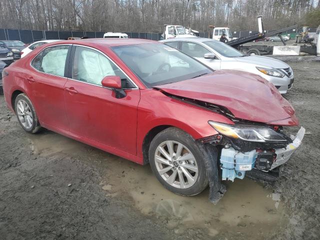  TOYOTA CAMRY 2023 Czerwony