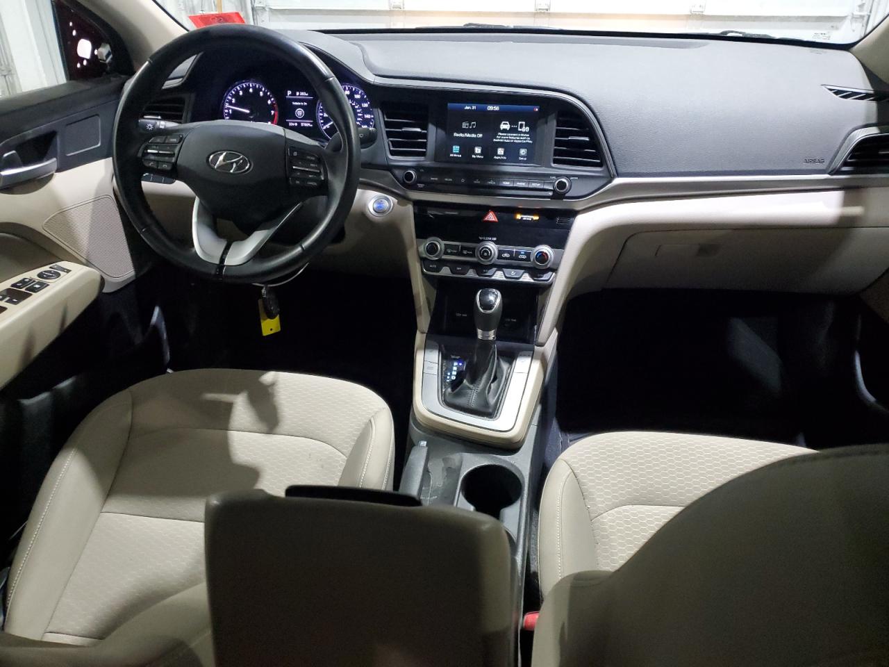 2020 Hyundai Elantra - Image 8