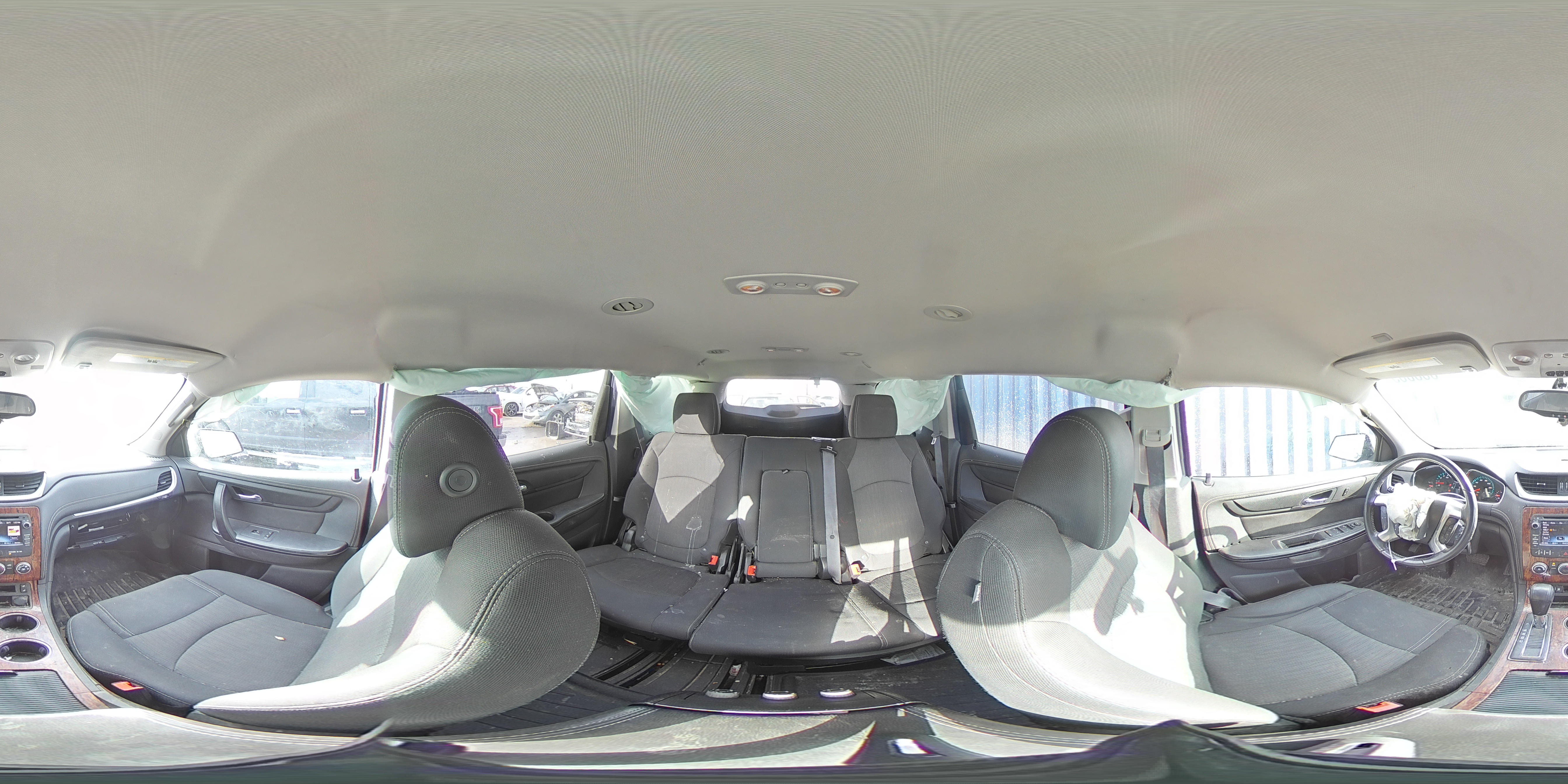 2014 Chevrolet Traverse - Image 15