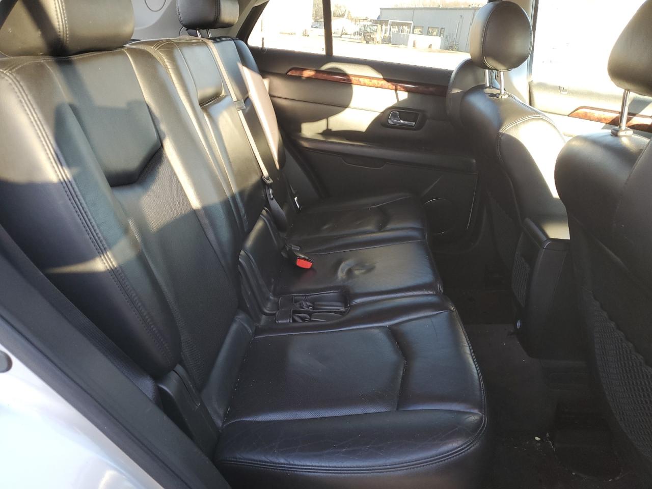 2009 Cadillac SRX - Image 12