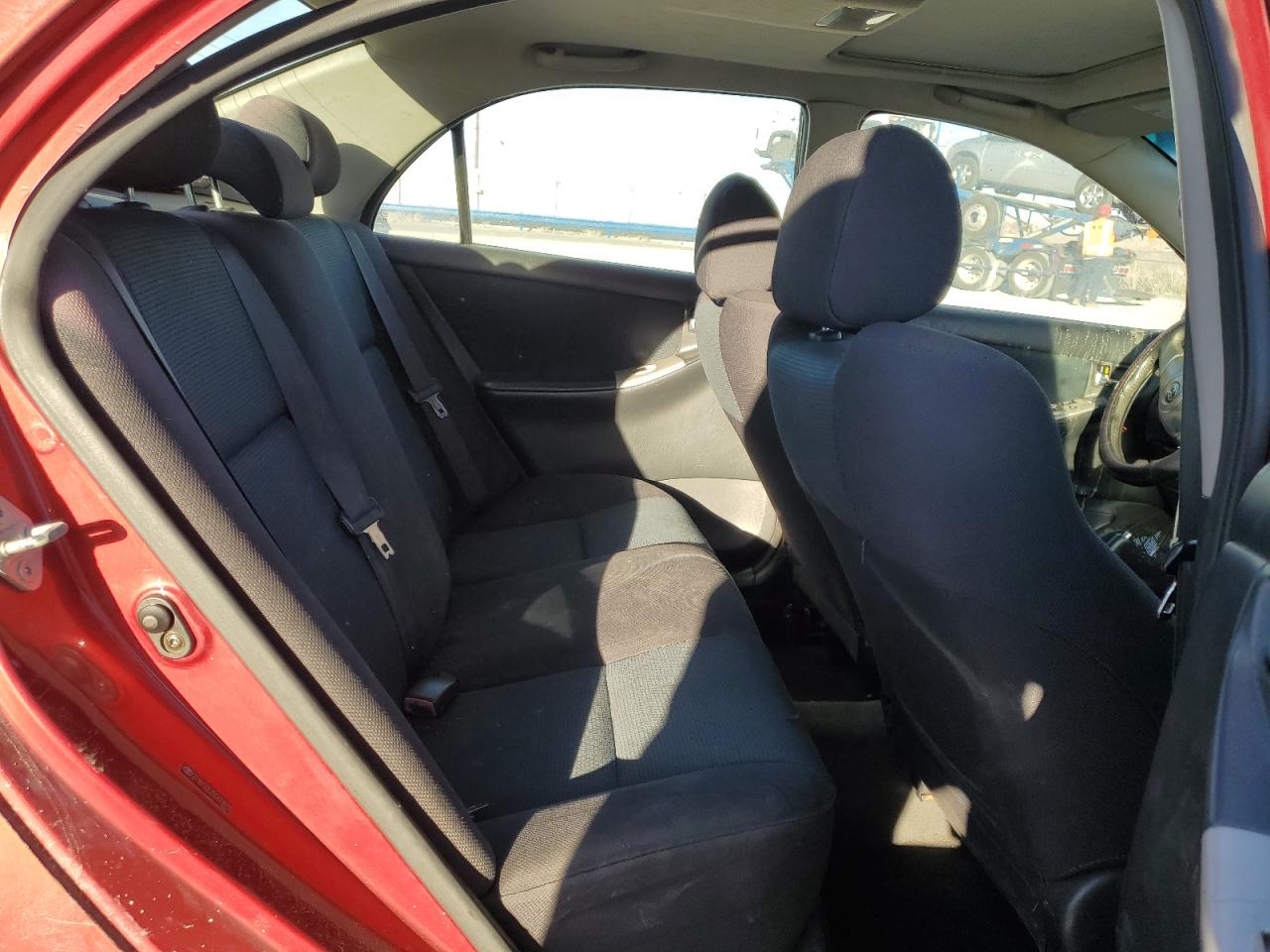 2005 Toyota Corolla - Image 12