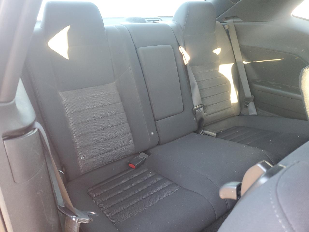 2010 Dodge Challenger - Image 10